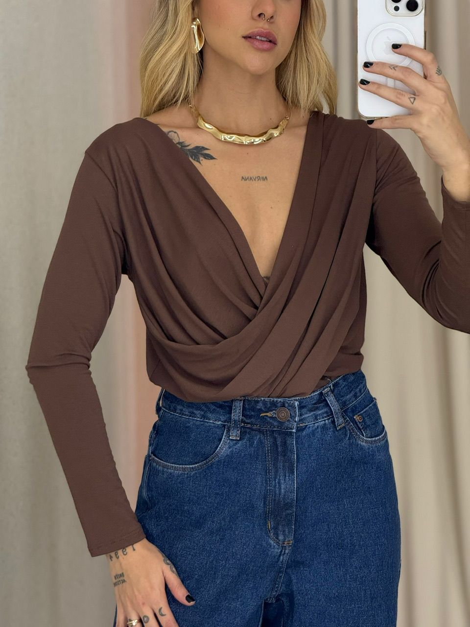 BLUSA THAYLA MANGA LONGA MARROM - 0064760054 - CAROLLA FERRARO