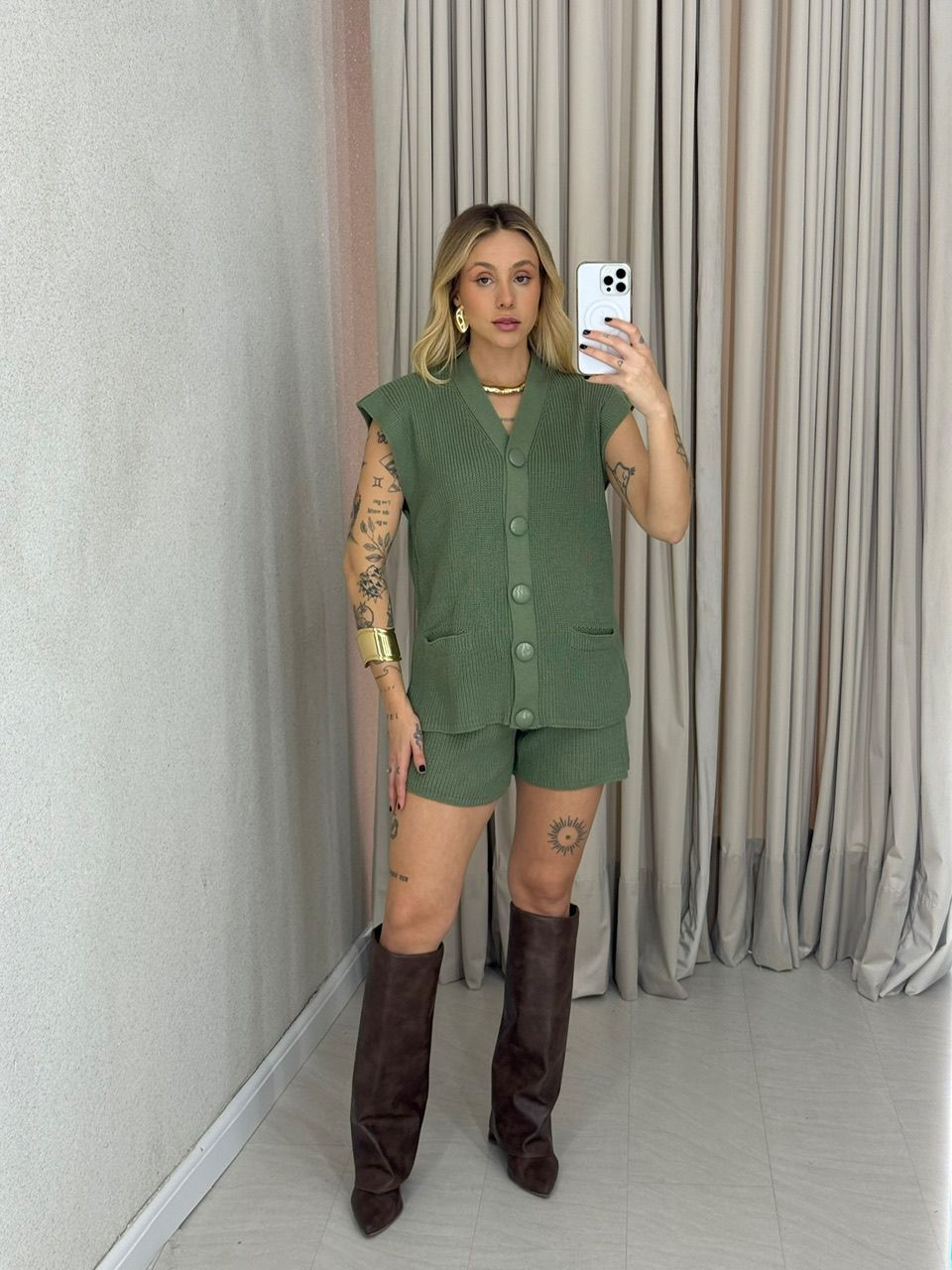 CONJUNTO CRISTAL SHORT VERDE