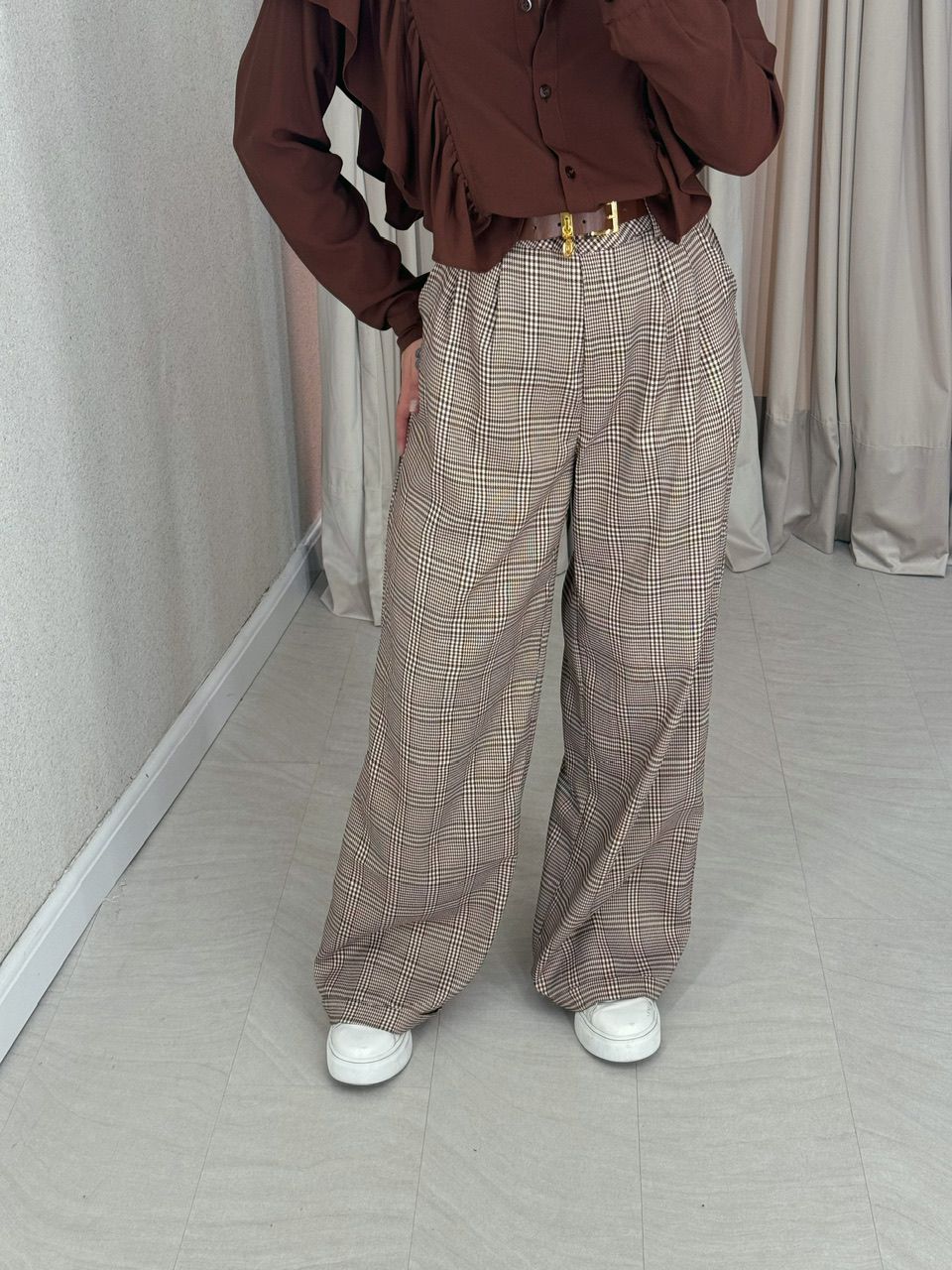 CALÇA XADREZ COM CINTO MARROM