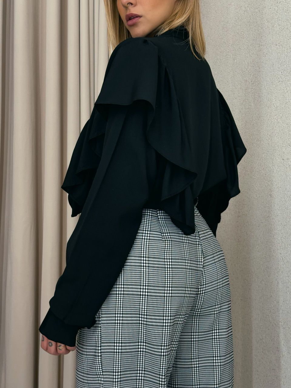 CAMISA DALILA BABADO PRETA