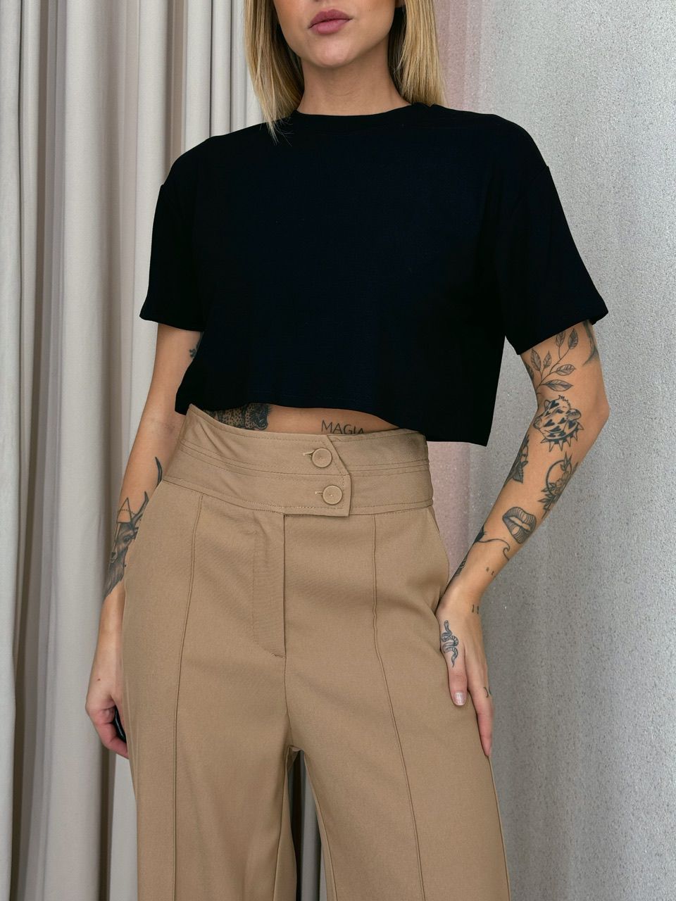 CROPPED MARIA BASIC PRETO - 0053470032 - CAROLLA FERRARO