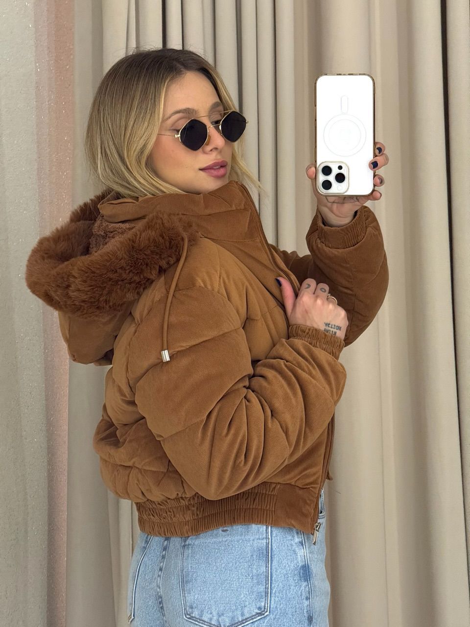 PUFFER BEATRIZ PELINHOS CARAMELO