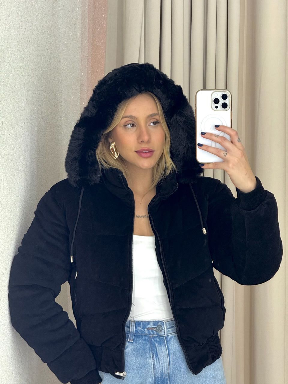 PUFFER BEATRIZ PELINHOS PRETA