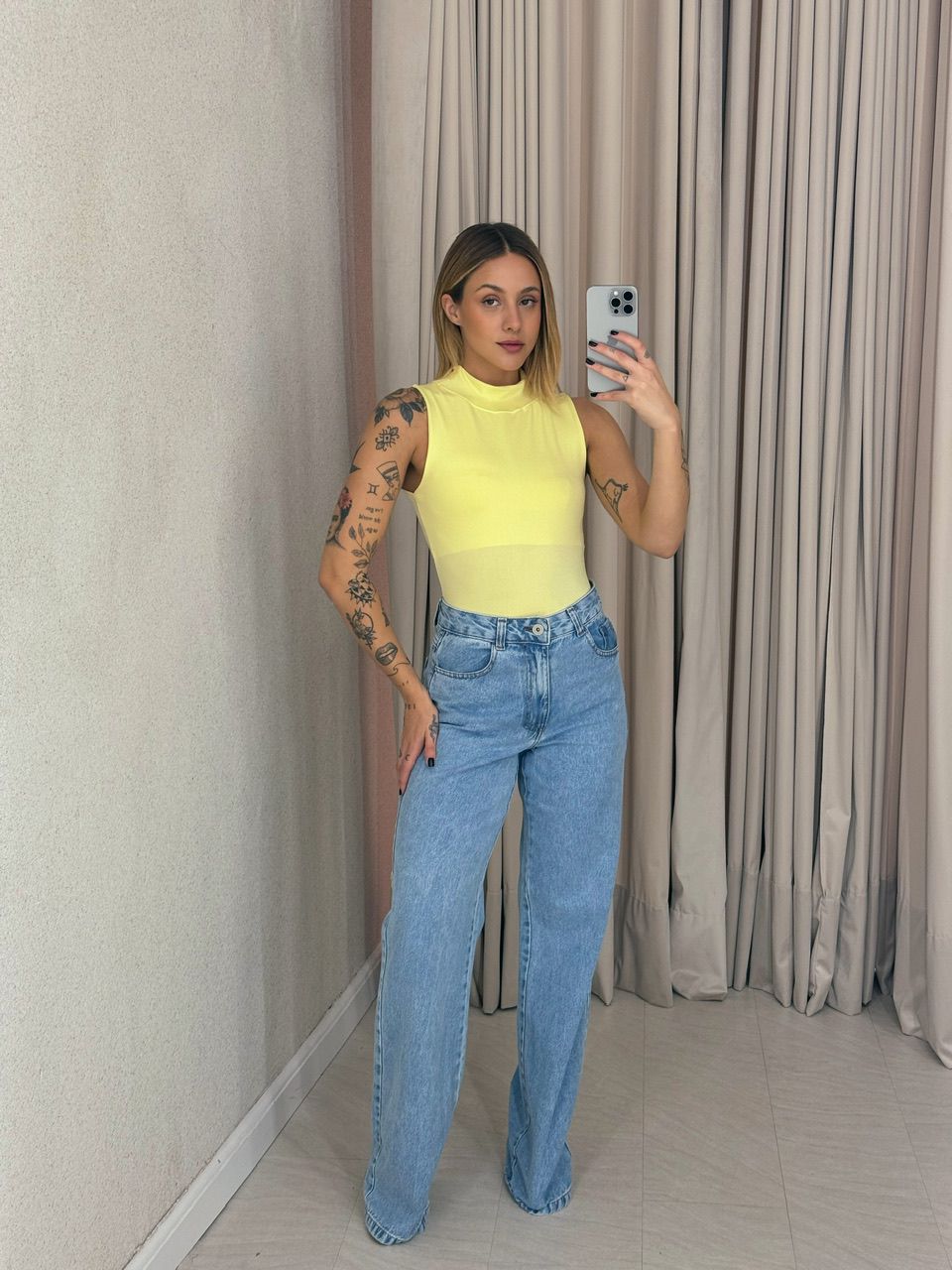 BODY STER LISO AMARELO