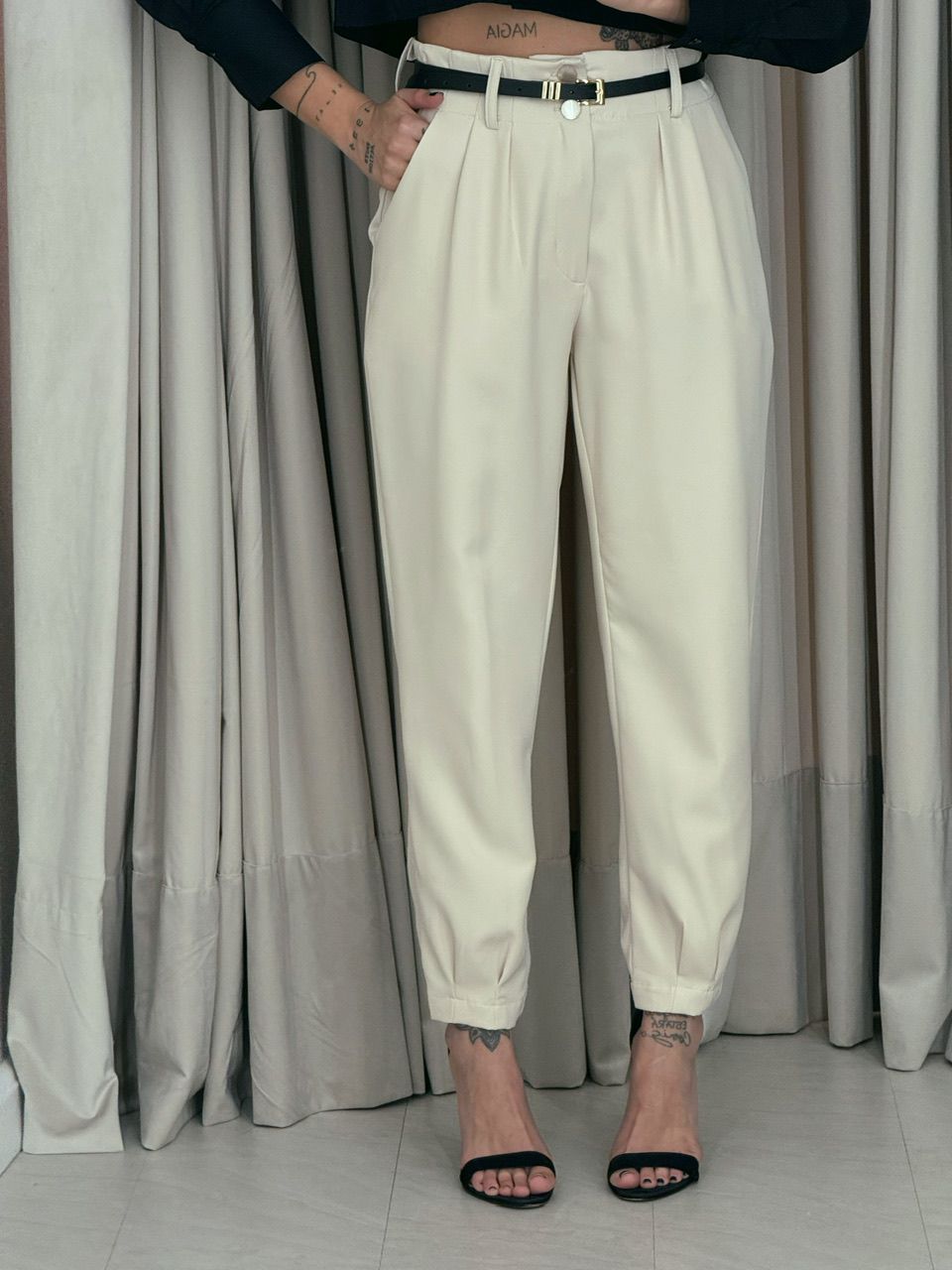 CALÇA SIMONE CENOURA MARFIM