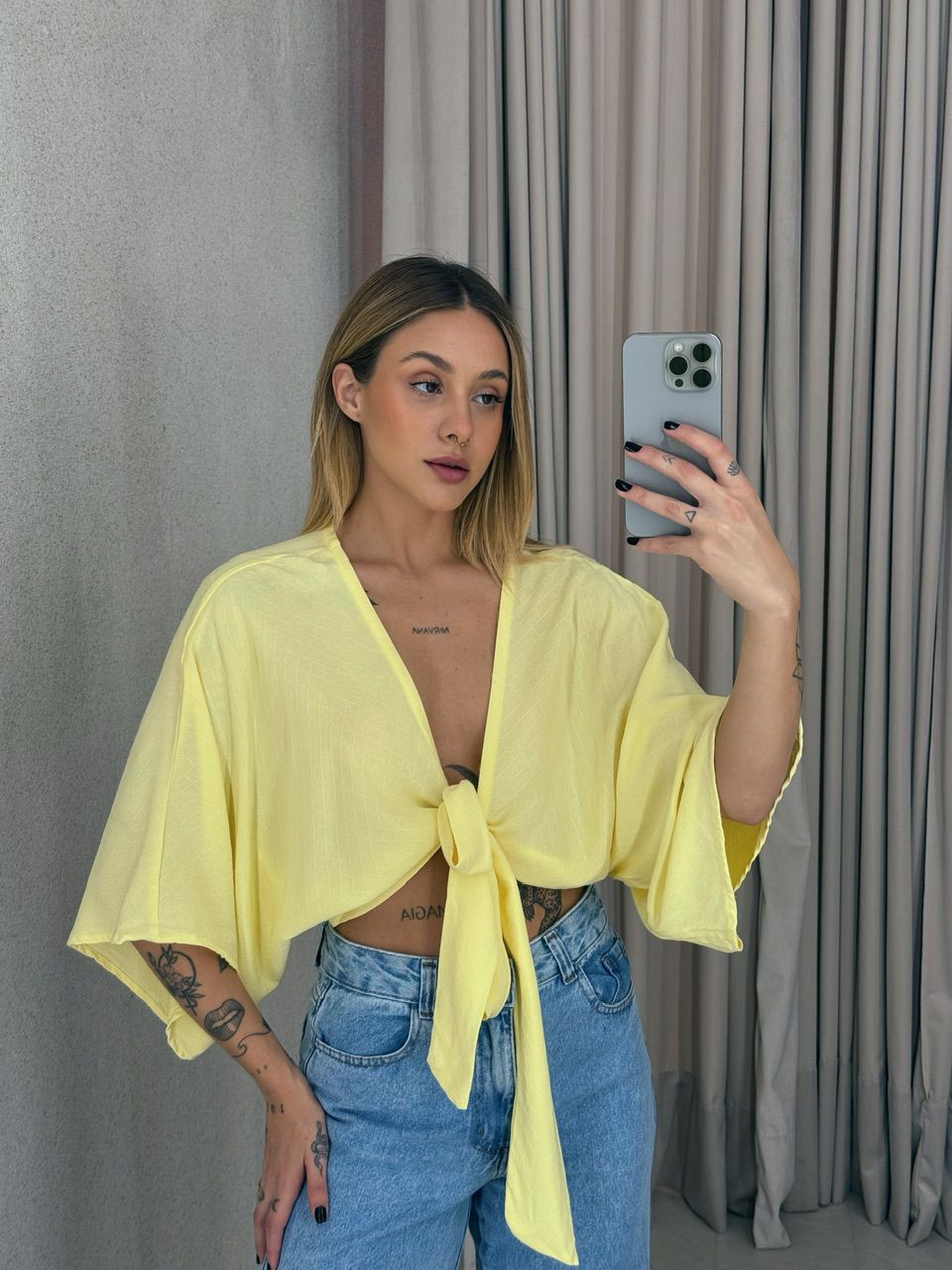 CROPPED FELÍCIA AMARRAÇÃO AMARELO