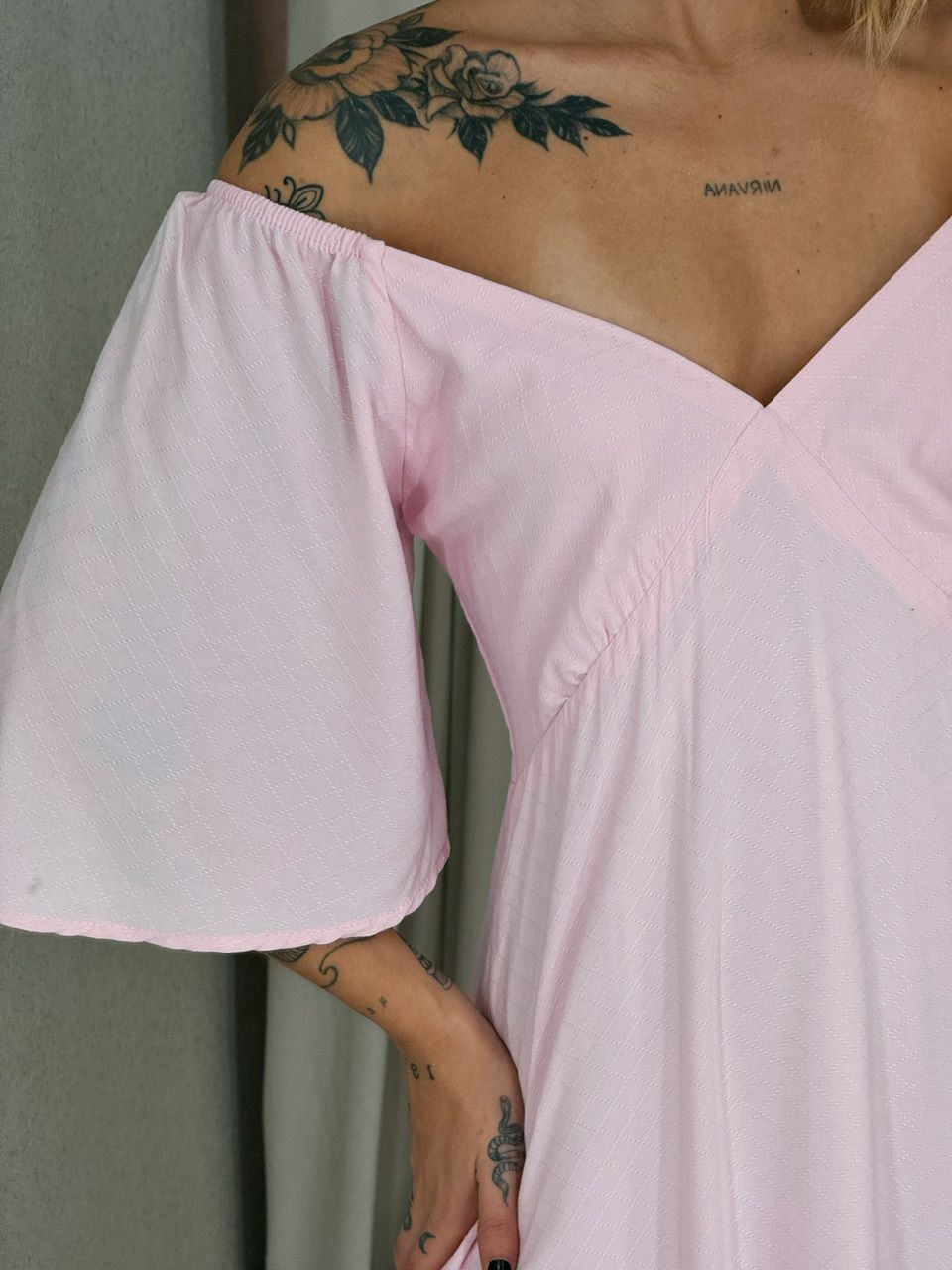 VESTIDO MANGA MIDI BABY PINK
