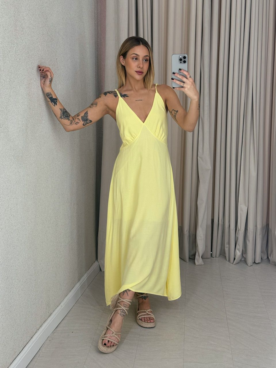 VESTIDO MIDI ALÇA AMARELO