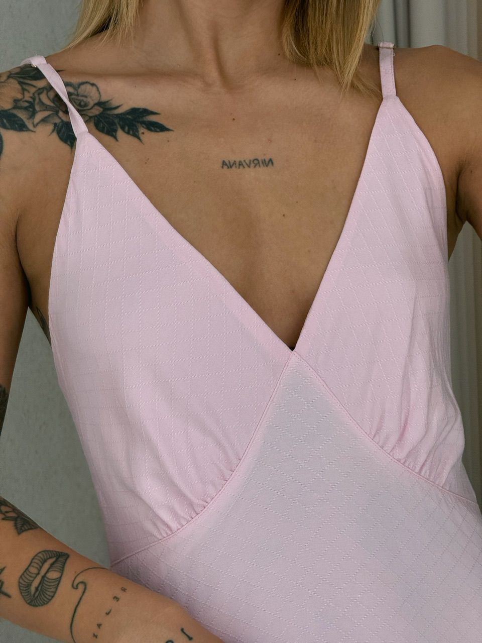 VESTIDO MIDI ALÇA BABY PINK