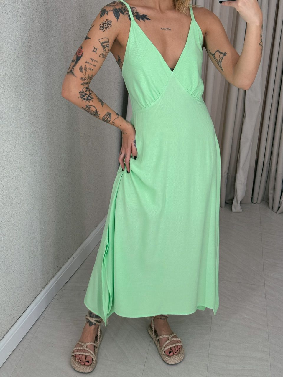 VESTIDO MIDI ALÇA VERDE CLARO