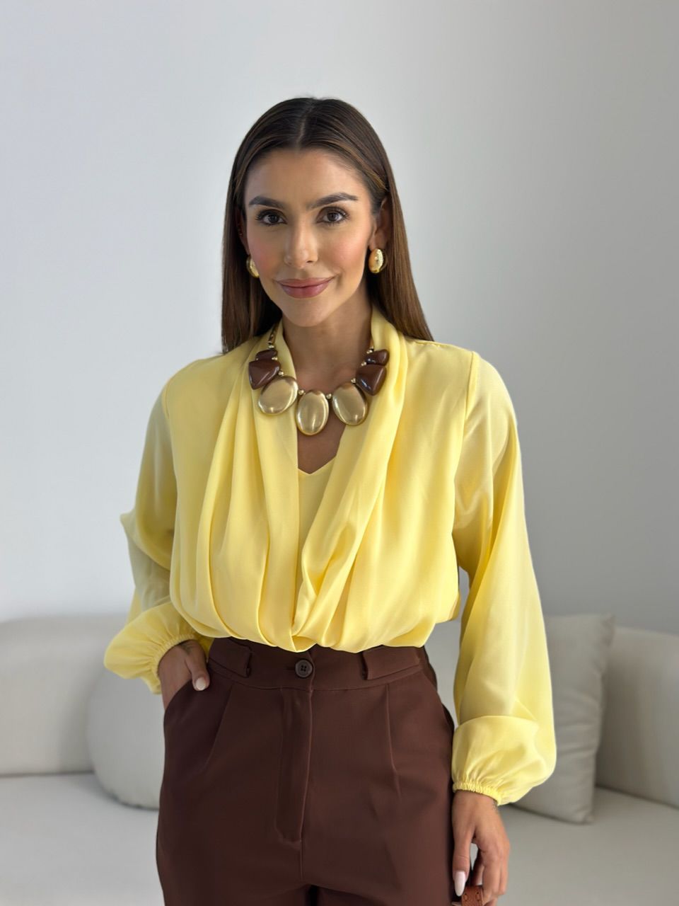 BLUSA LETICIA DECOTE AMARELA - 0068260112 - CAROLLA FERRARO