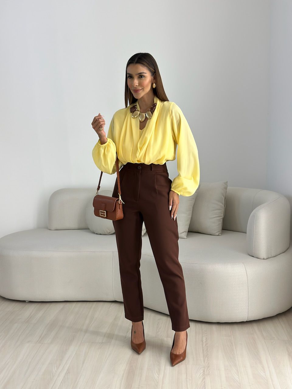 BLUSA LETICIA DECOTE AMARELA