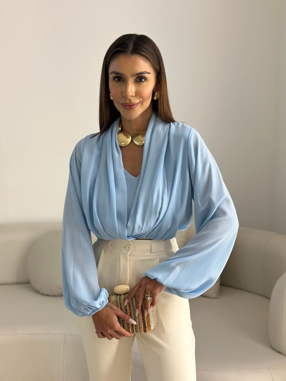 BLUSA LETICIA DECOTE BABY BLUE