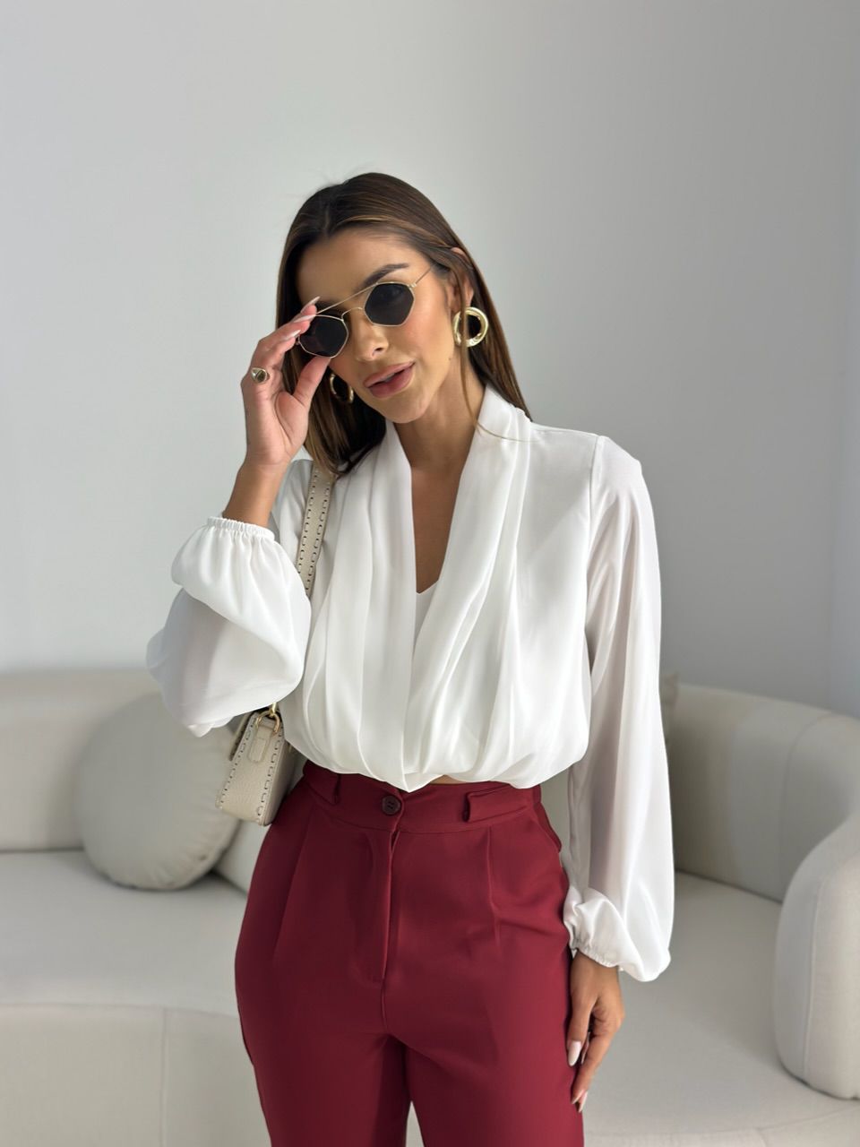 BLUSA LETICIA DECOTE OFF