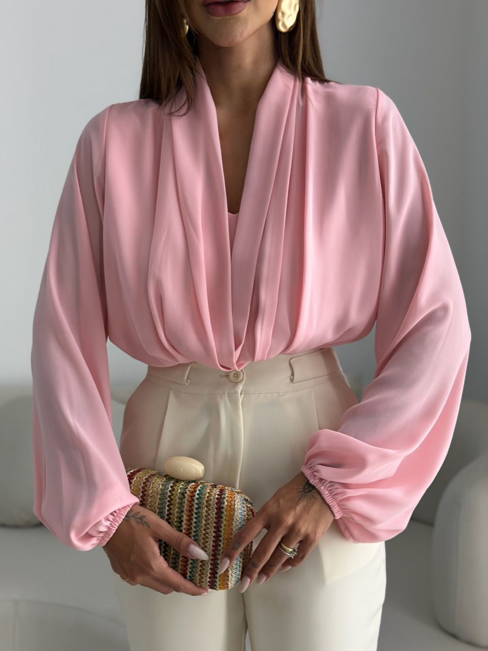 BLUSA LETICIA DECOTE ROSA