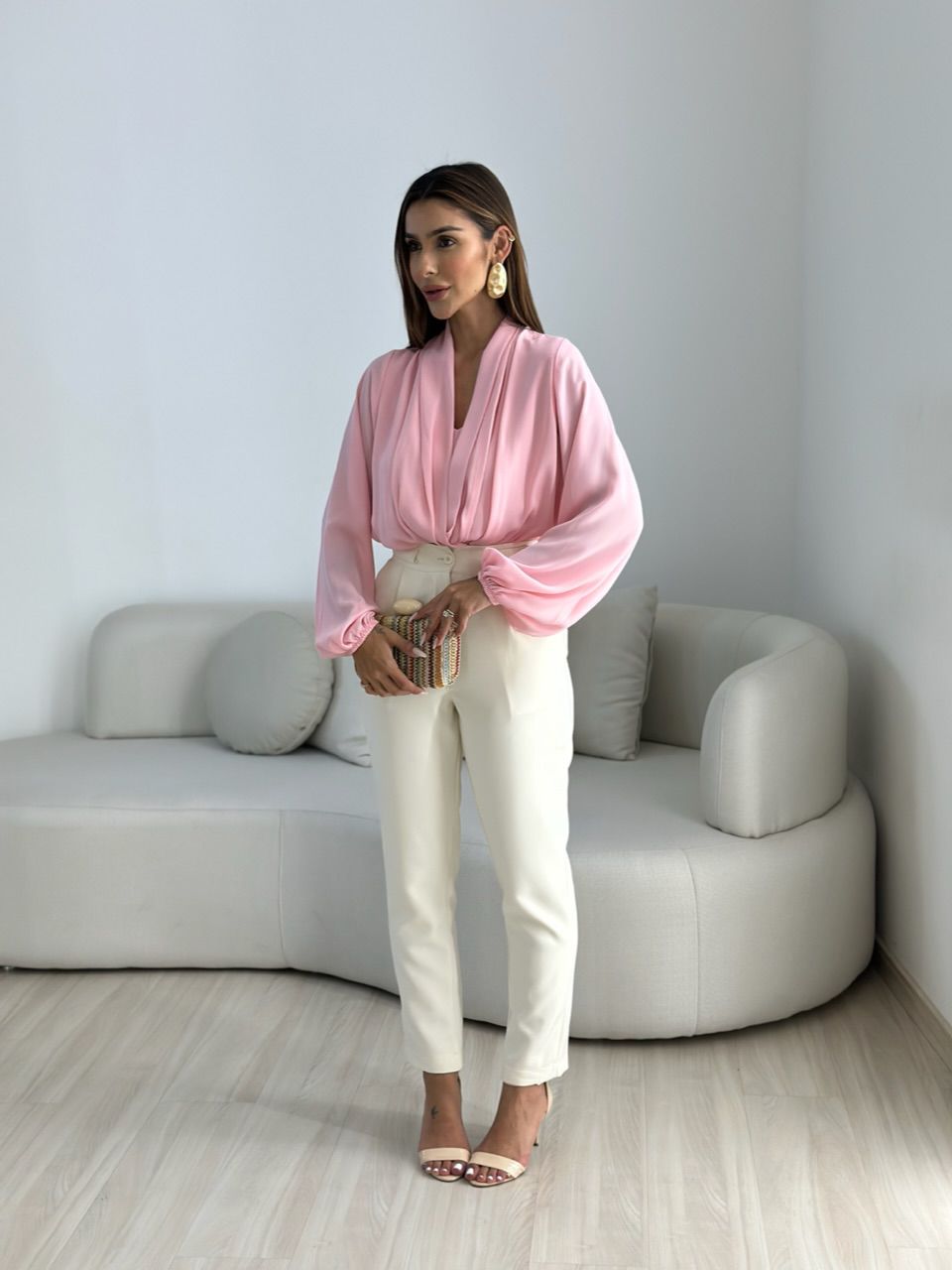 BLUSA LETICIA DECOTE ROSA