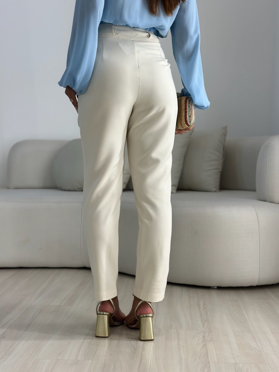CALÇA ELEONORA SKINNY OFF