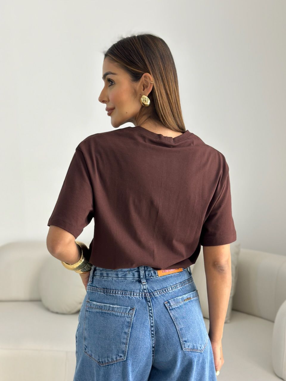 T-SHIRT JÉSSICA ESTAMPADA MARROM