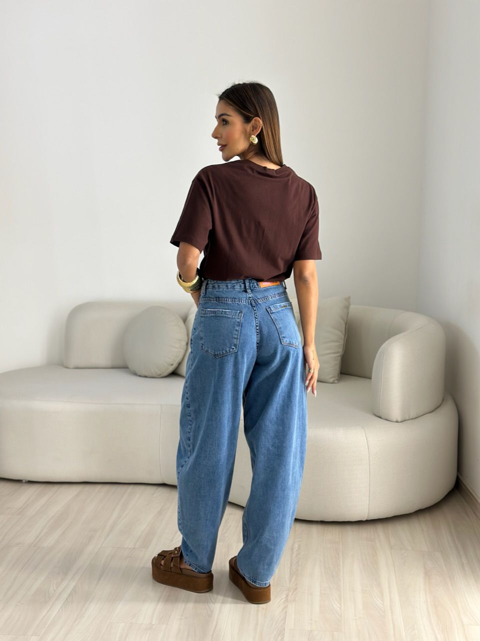 T-SHIRT JÉSSICA ESTAMPADA MARROM