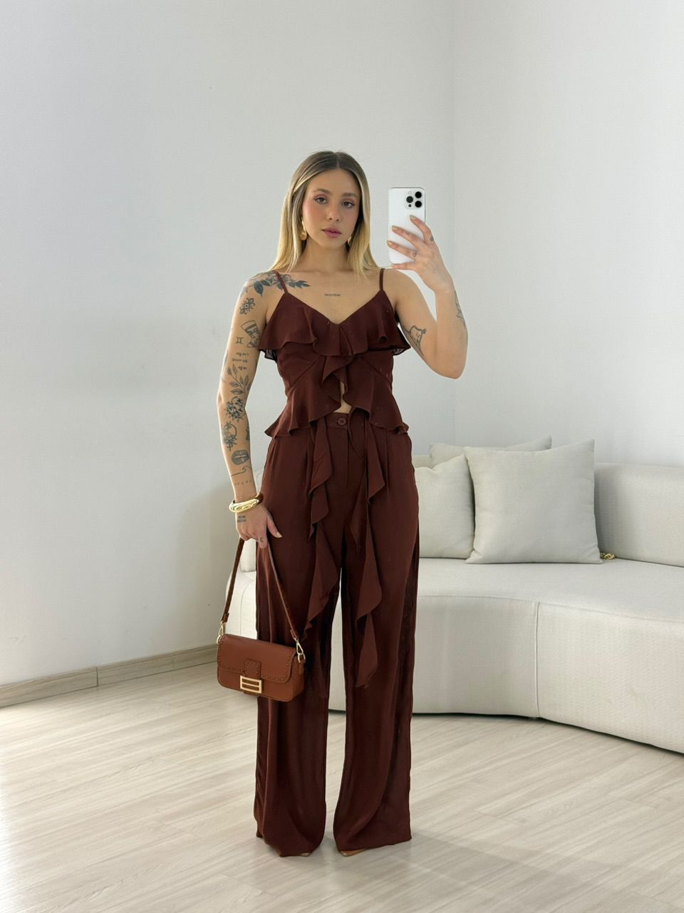 CONJUNTO CINDY BABADO MARROM - 0068230054 - CAROLLA FERRARO