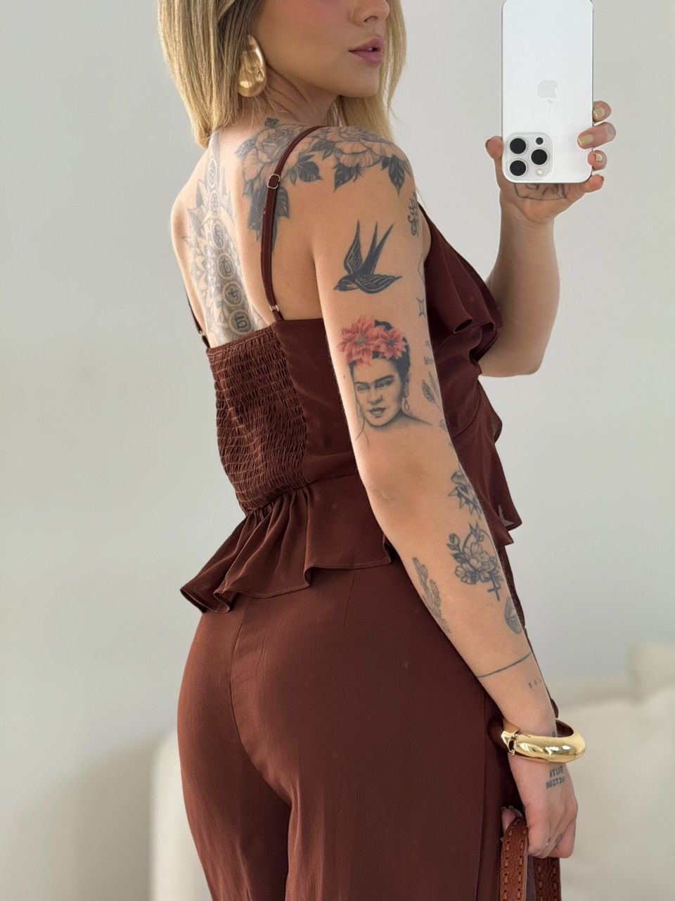 CONJUNTO CINDY BABADO MARROM