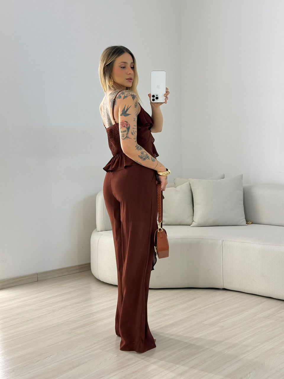 CONJUNTO CINDY BABADO MARROM
