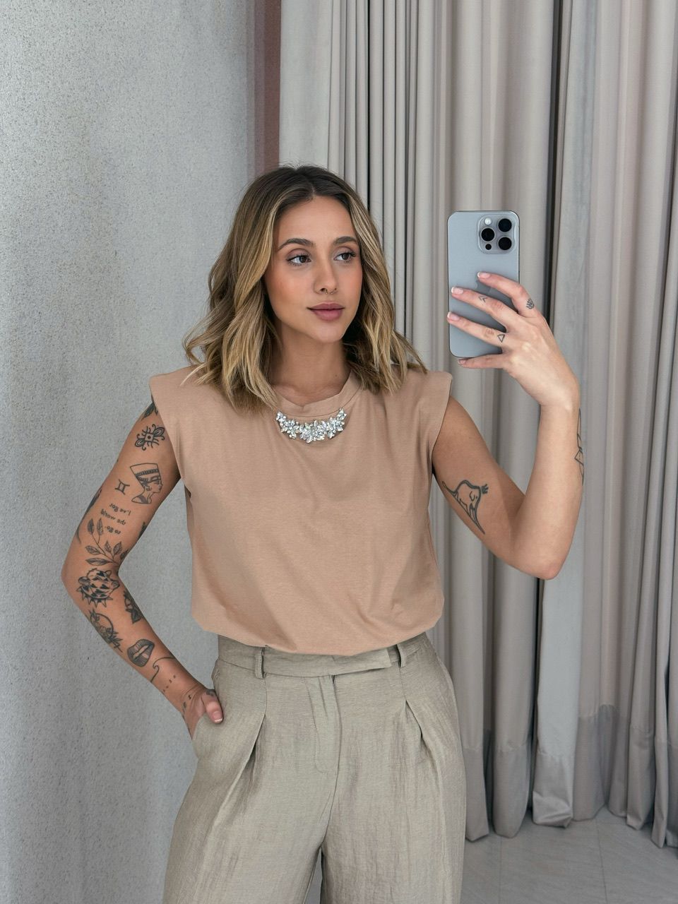 BLUSA MAITÊ MUSCLE NUDE - 0056730049 - CAROLLA FERRARO