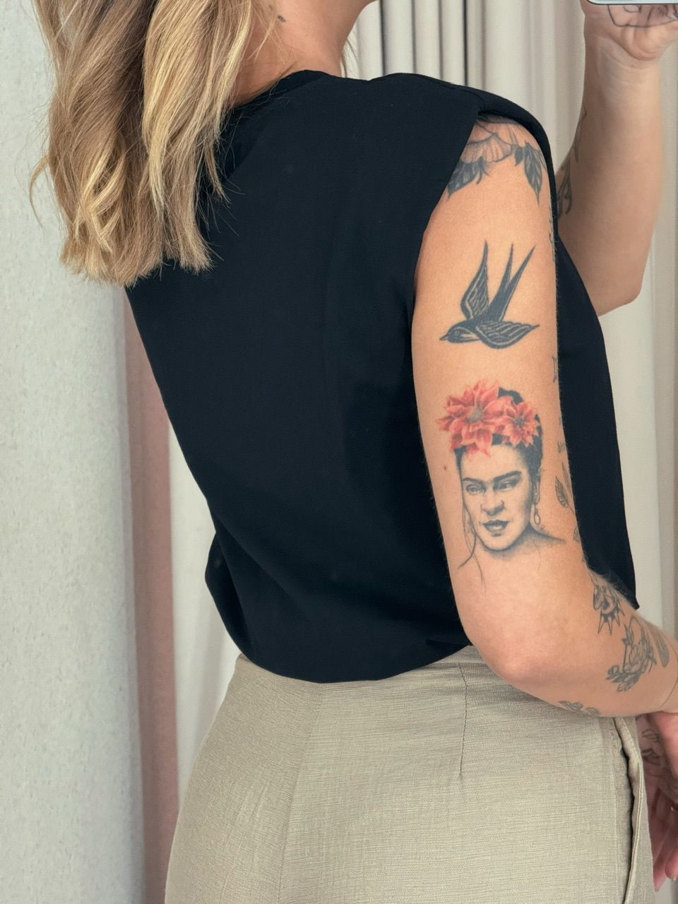 BLUSA MAITÊ MUSCLE PRETA