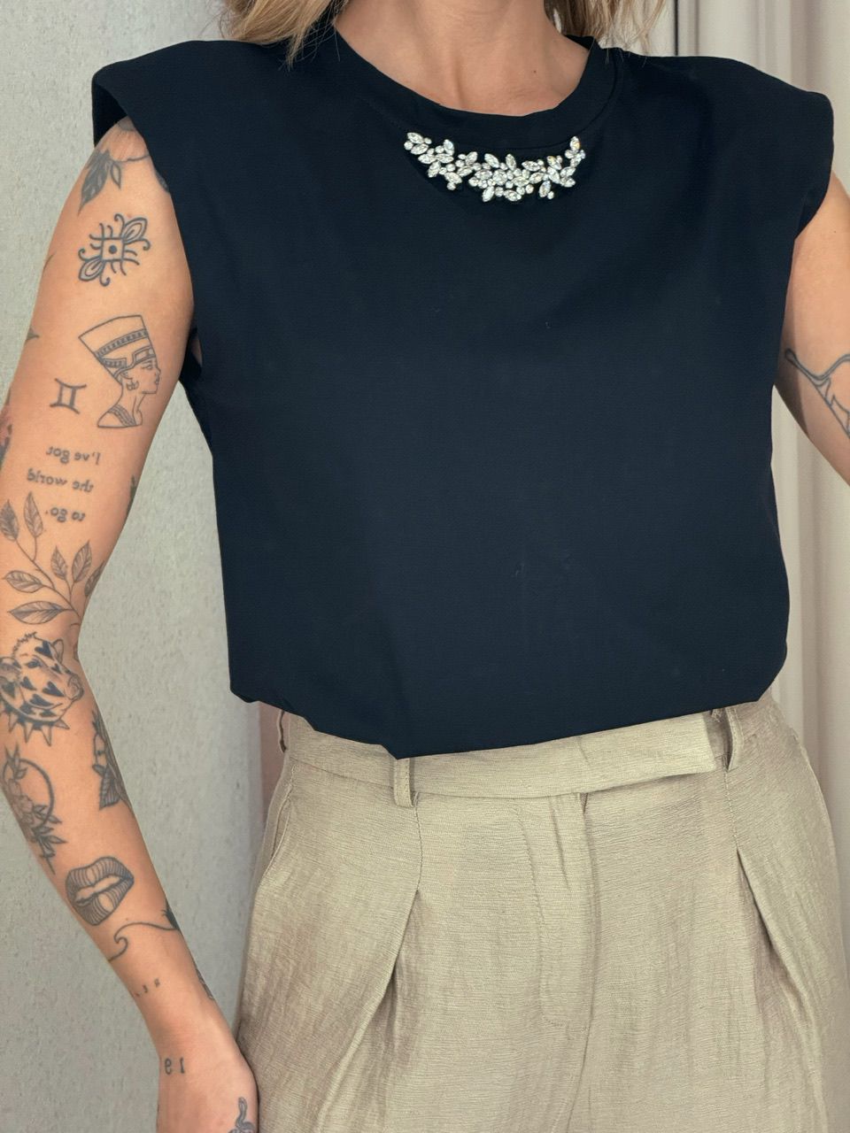 BLUSA MAITÊ MUSCLE PRETA