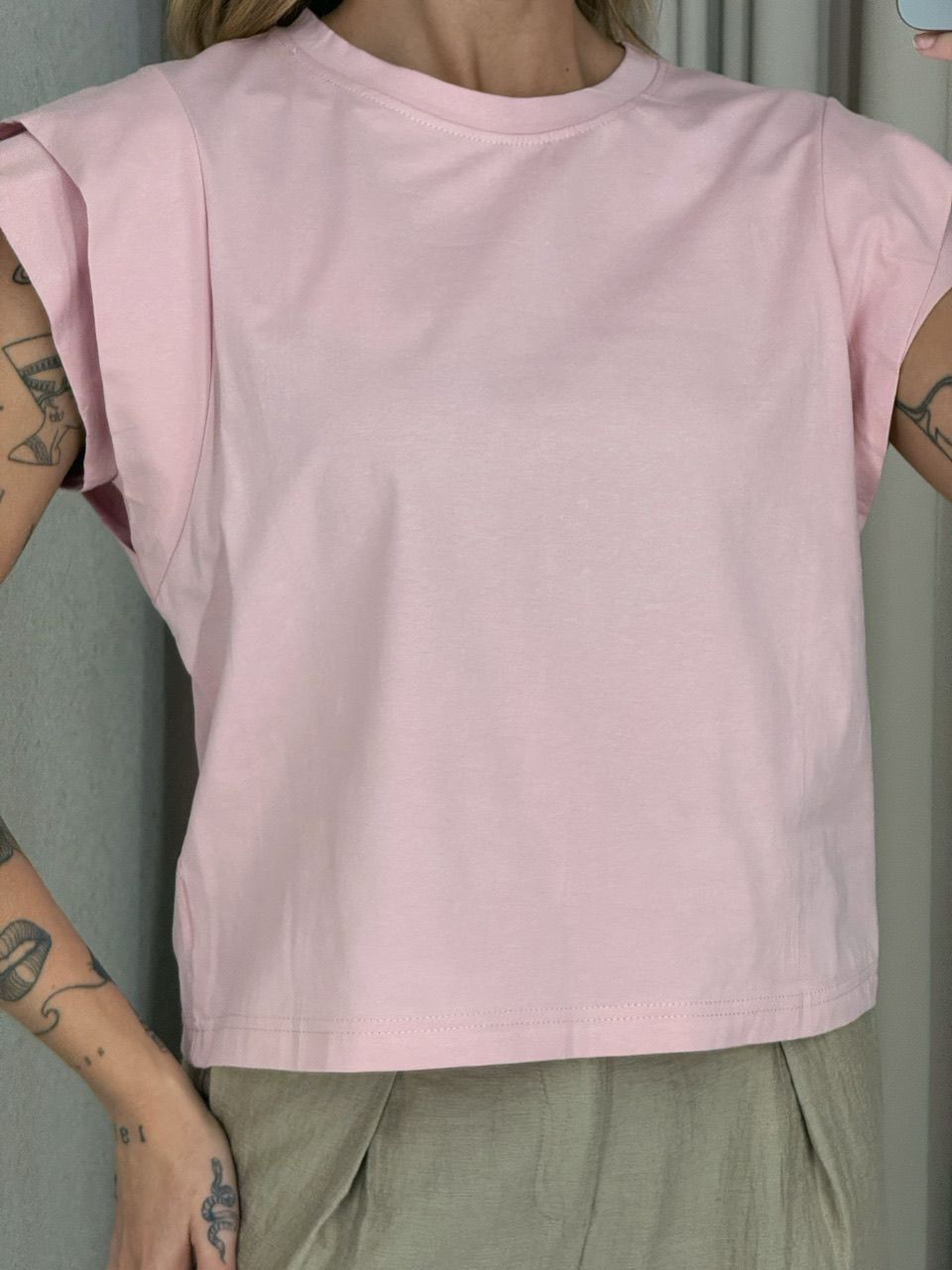 BLUSA MAYA DETALHE MANGA ROSA