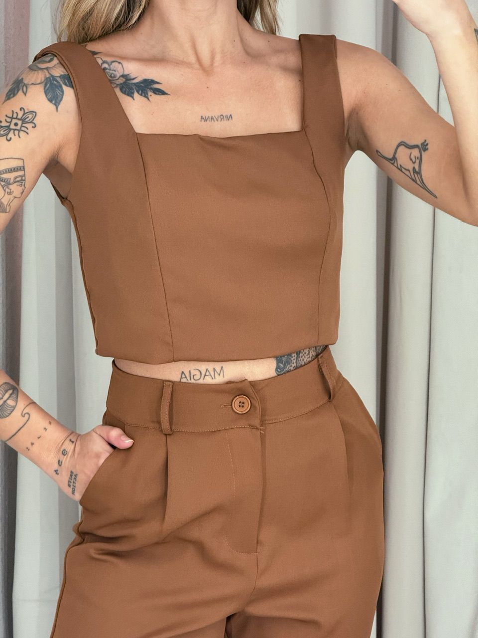 CONJUNTO LILY TOP CALÇA MARROM