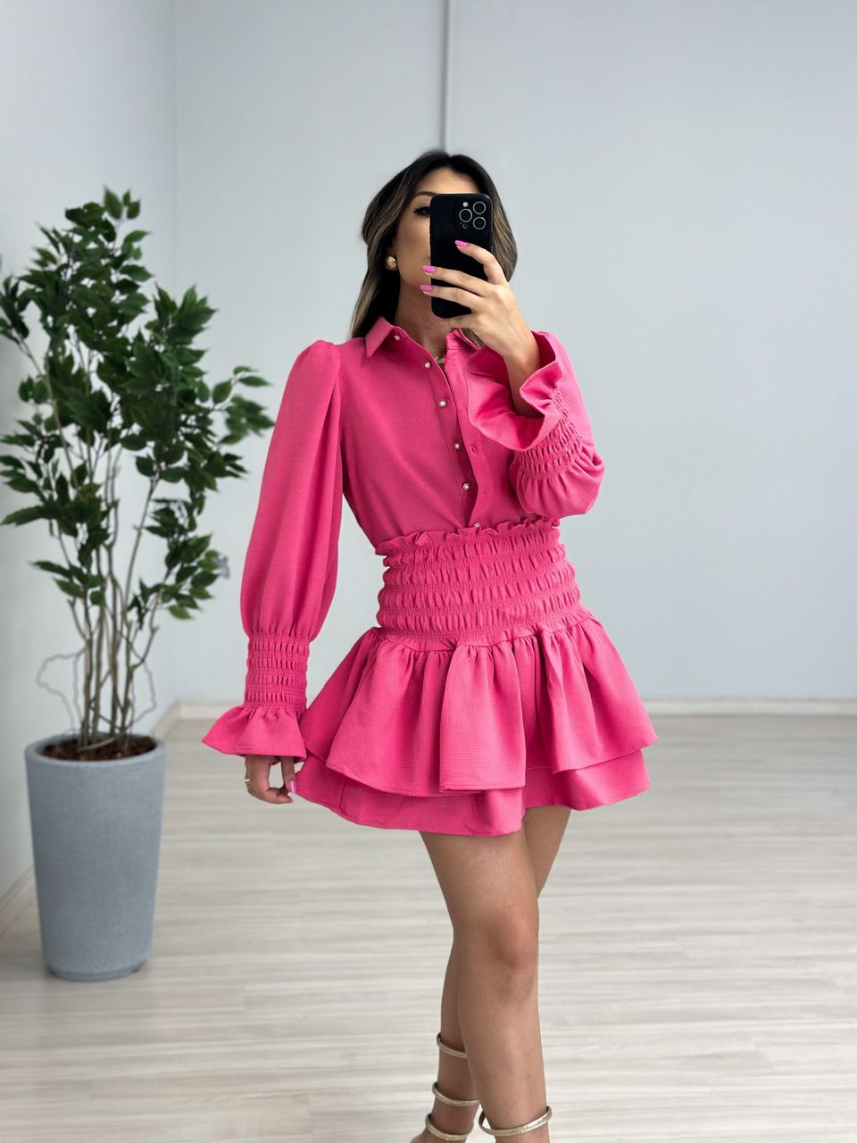 CONJUNTO SAIA LASTEX BABADO ROSA
