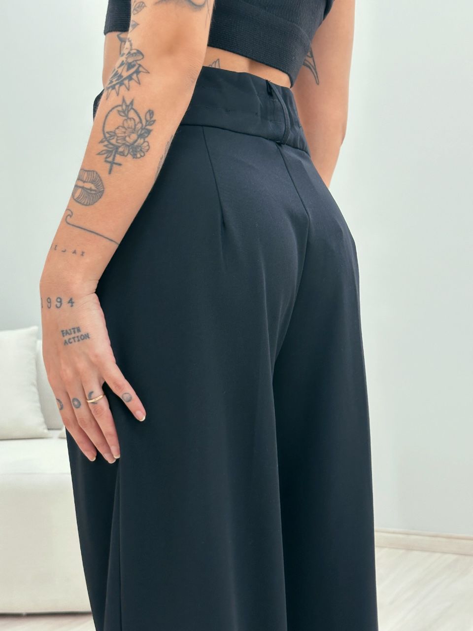 CALÇA ANA LIZ PANTALONA PRETA