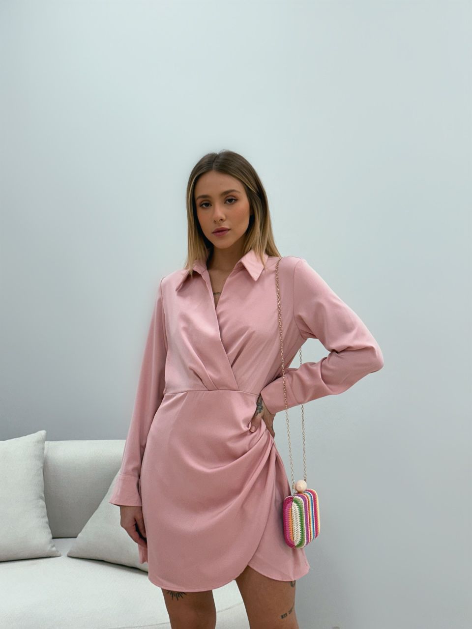VESTIDO ACETINADO MANGA LONGA ROSÊ