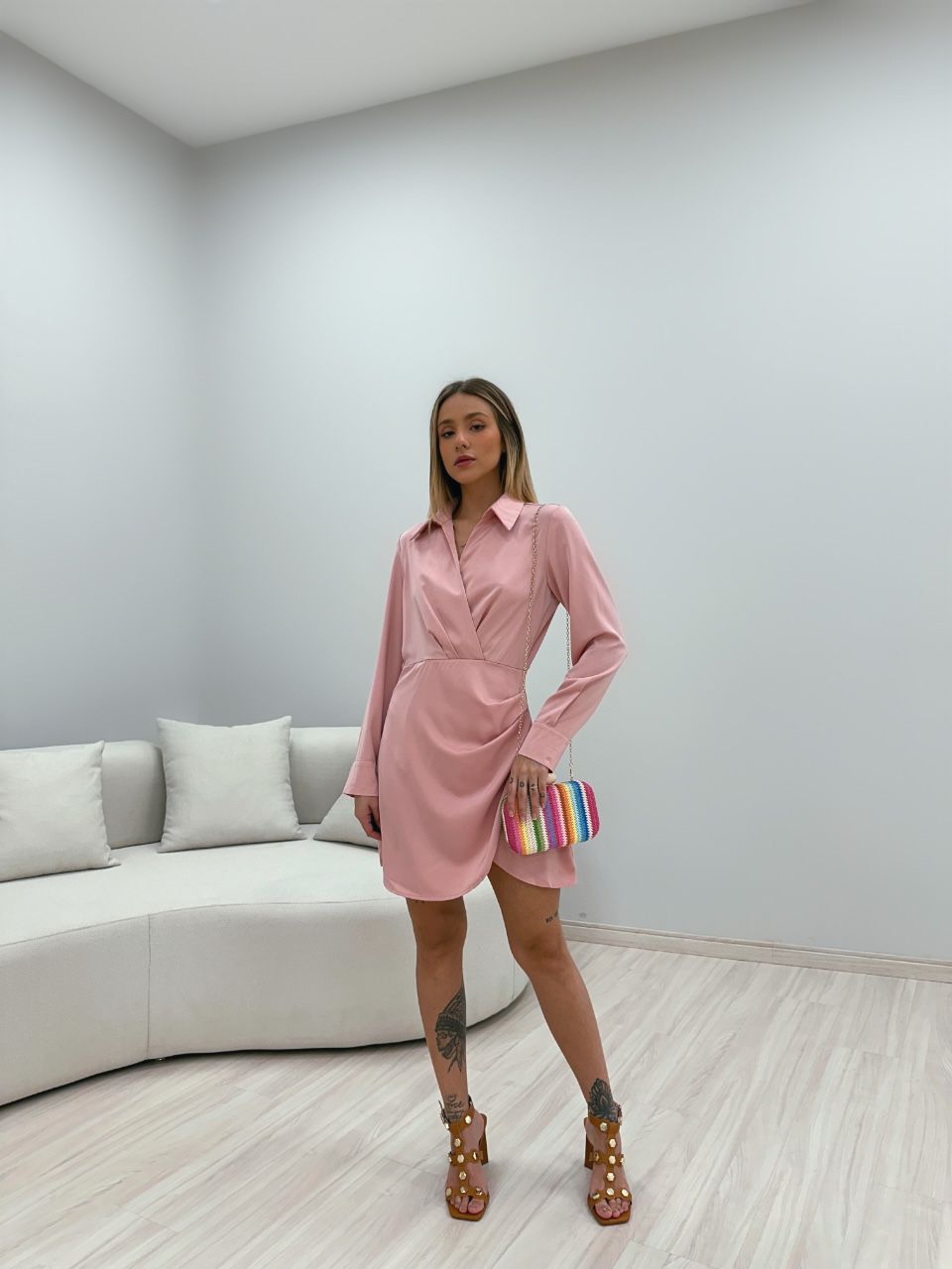 VESTIDO ACETINADO MANGA LONGA ROSÊ