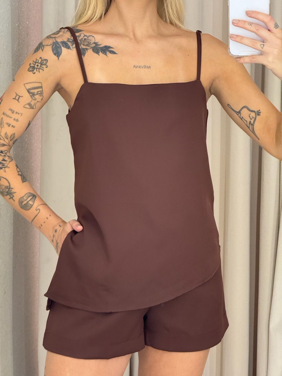 CONJUNTO ROSELI SHORT MARROM