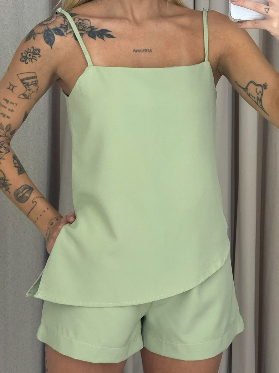 CONJUNTO ROSELI SHORT PISTACHE
