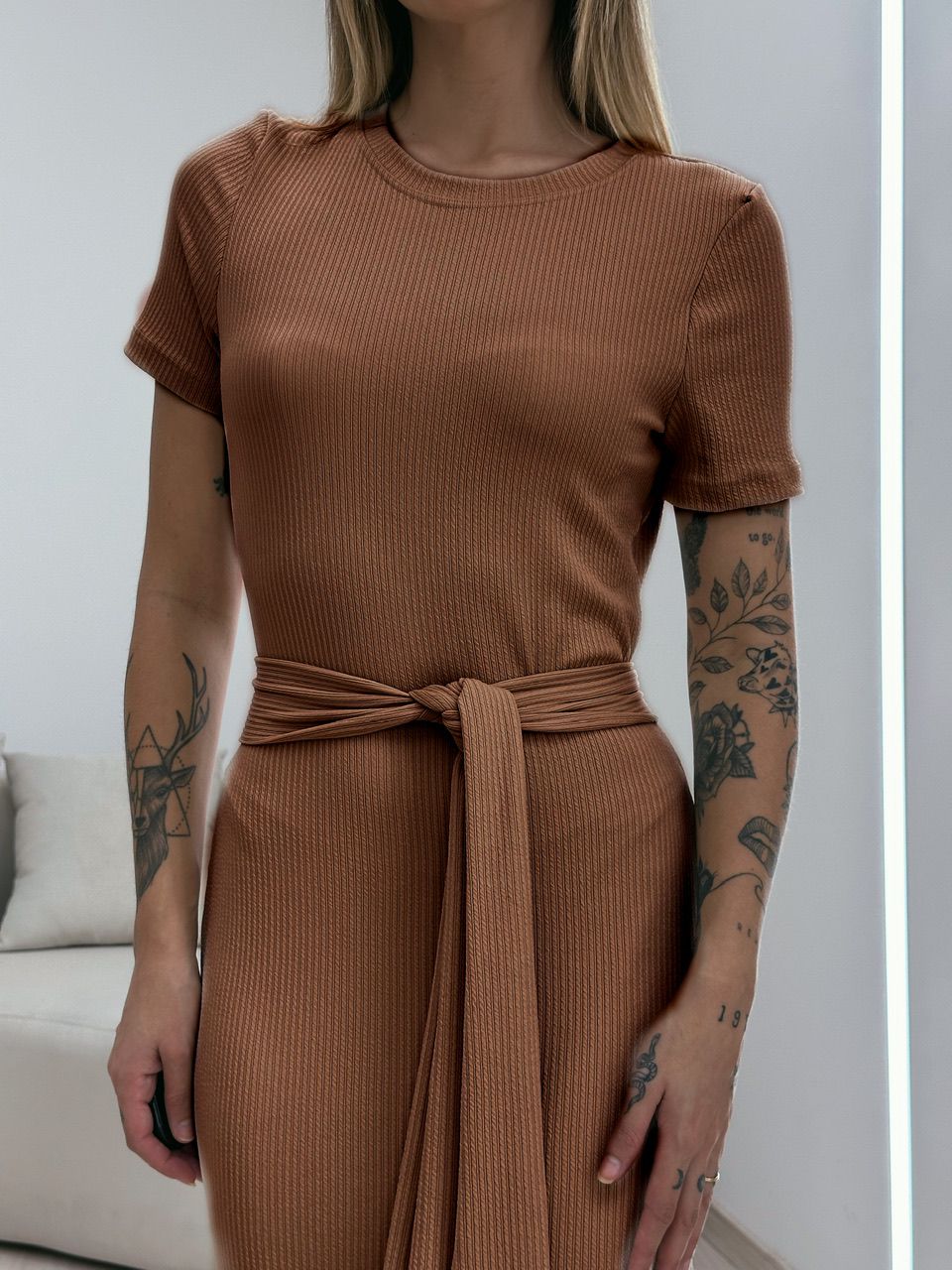 VESTIDO AURORA MIDI MARROM