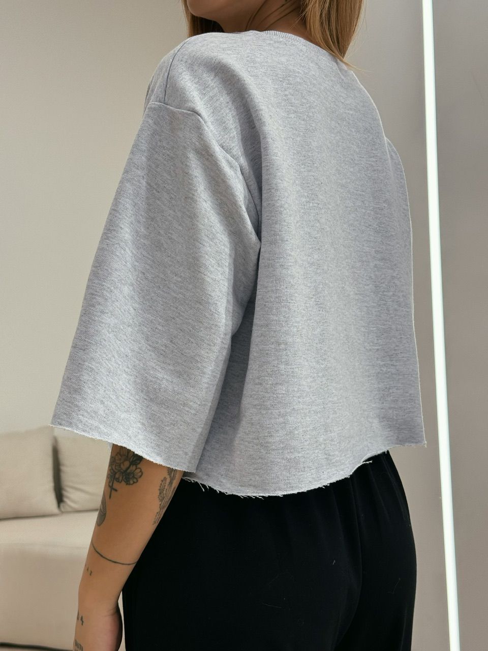 T-SHIRT ENJOY THE MOMENT Cinza