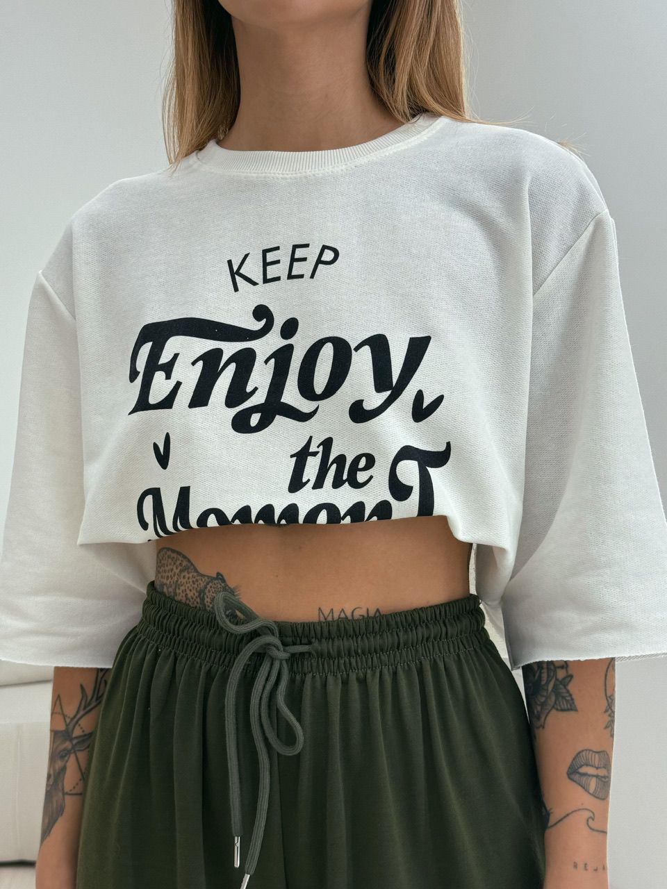 T-SHIRT ENJOY THE MOMENT off