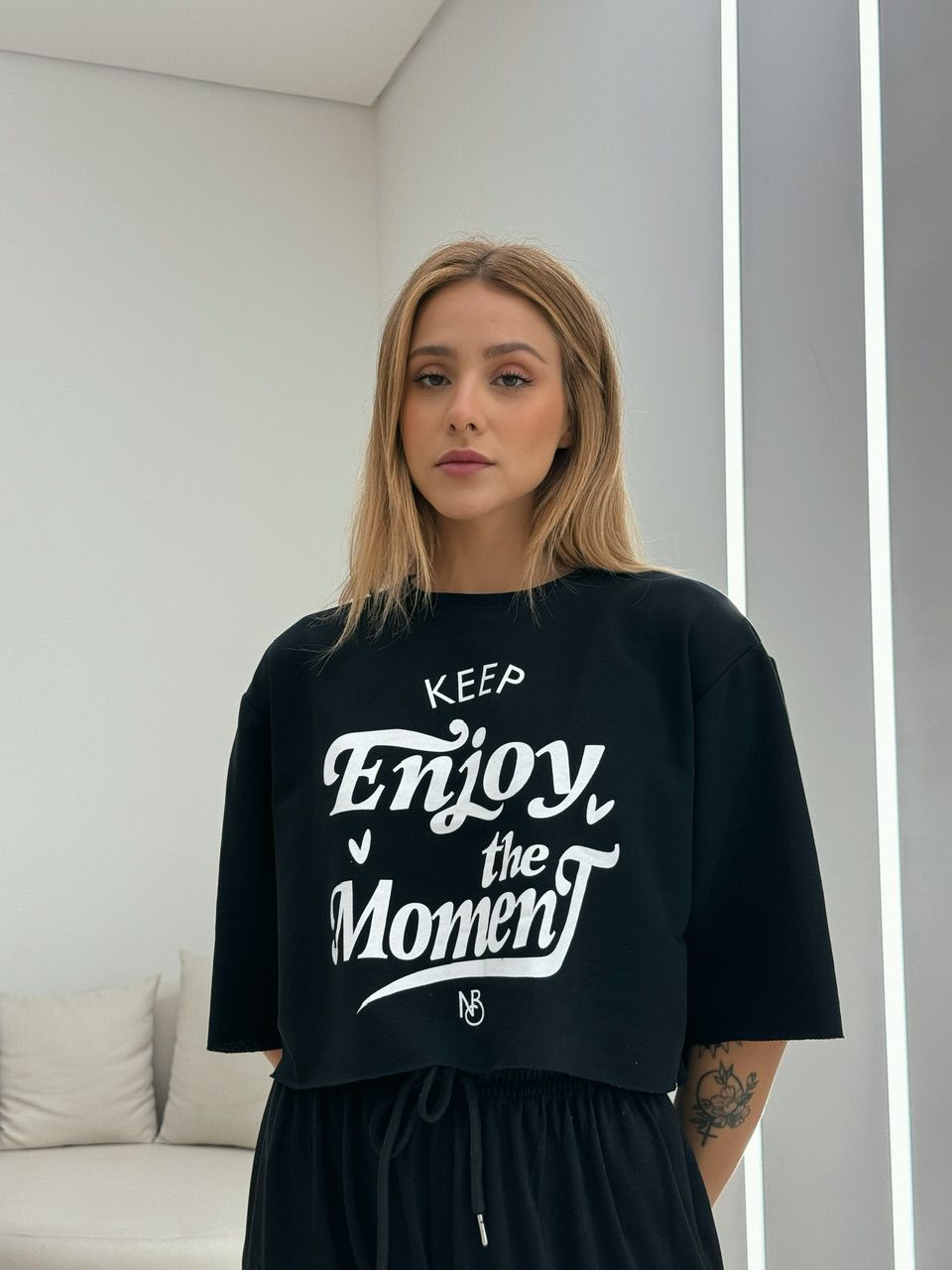 T-SHIRT ENJOY THE MOMENT Preta