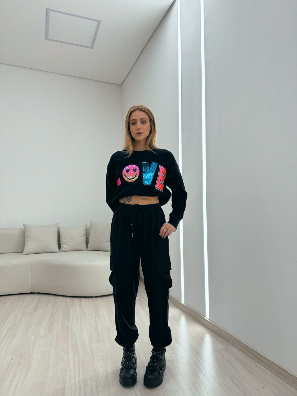 TRICOT LOVE BORDADO PRETO