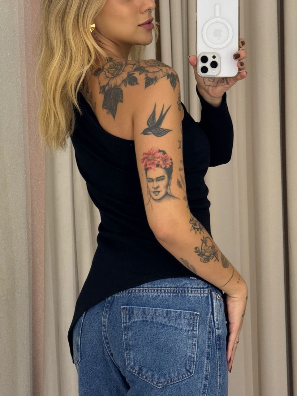 BLUSA MARIA ALICE NULA MANGA PRETA