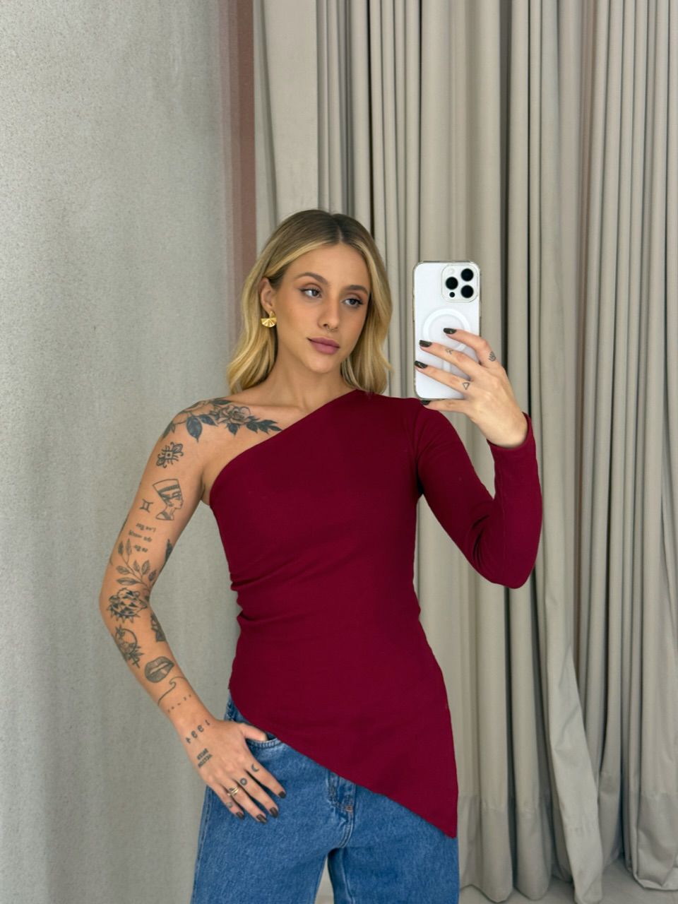 BLUSA MARIA ALICE NULA MANGA VINHO - 0062850168 - CAROLLA FERRARO