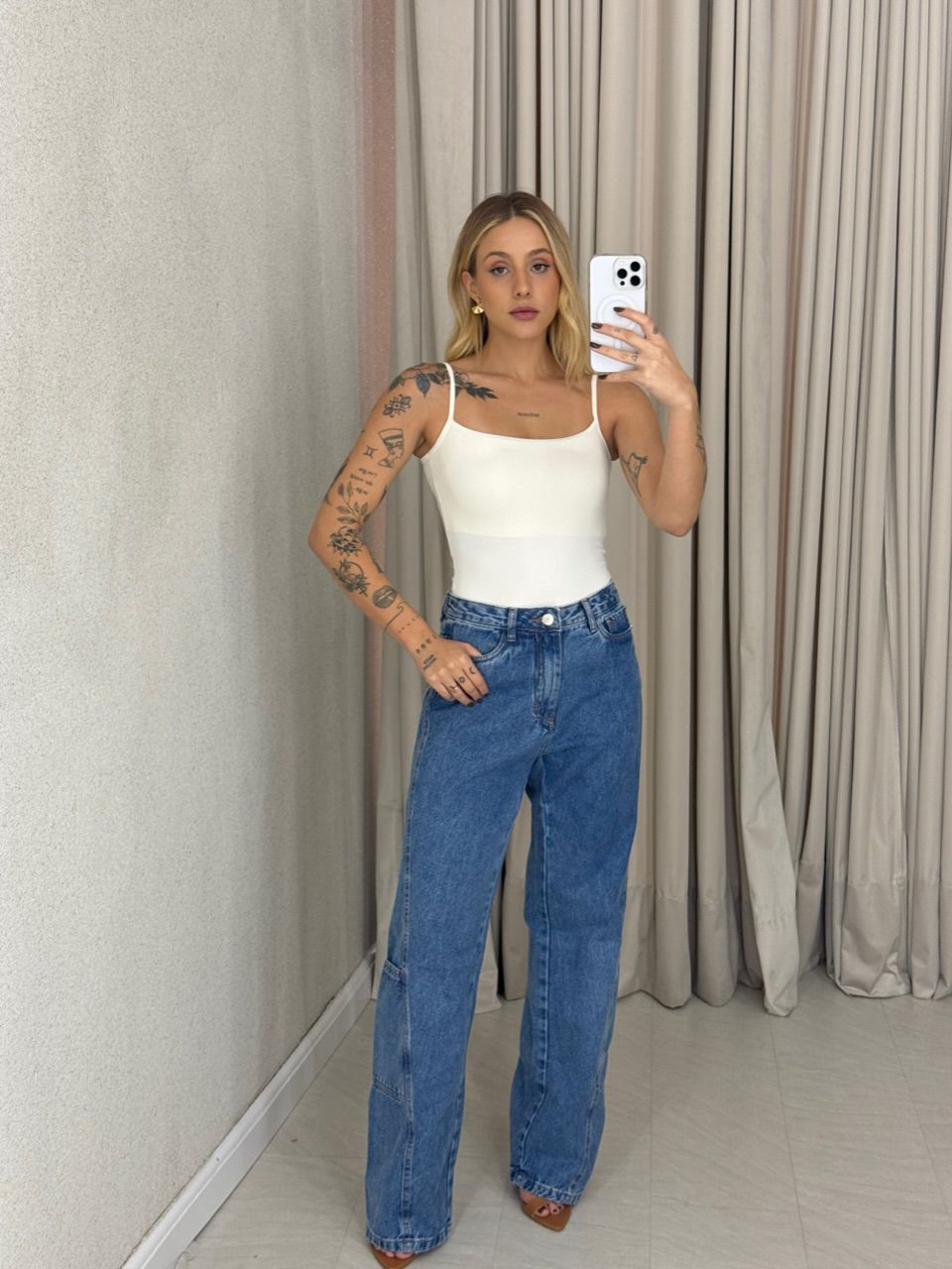 BODY LARISSA BASIC OFF