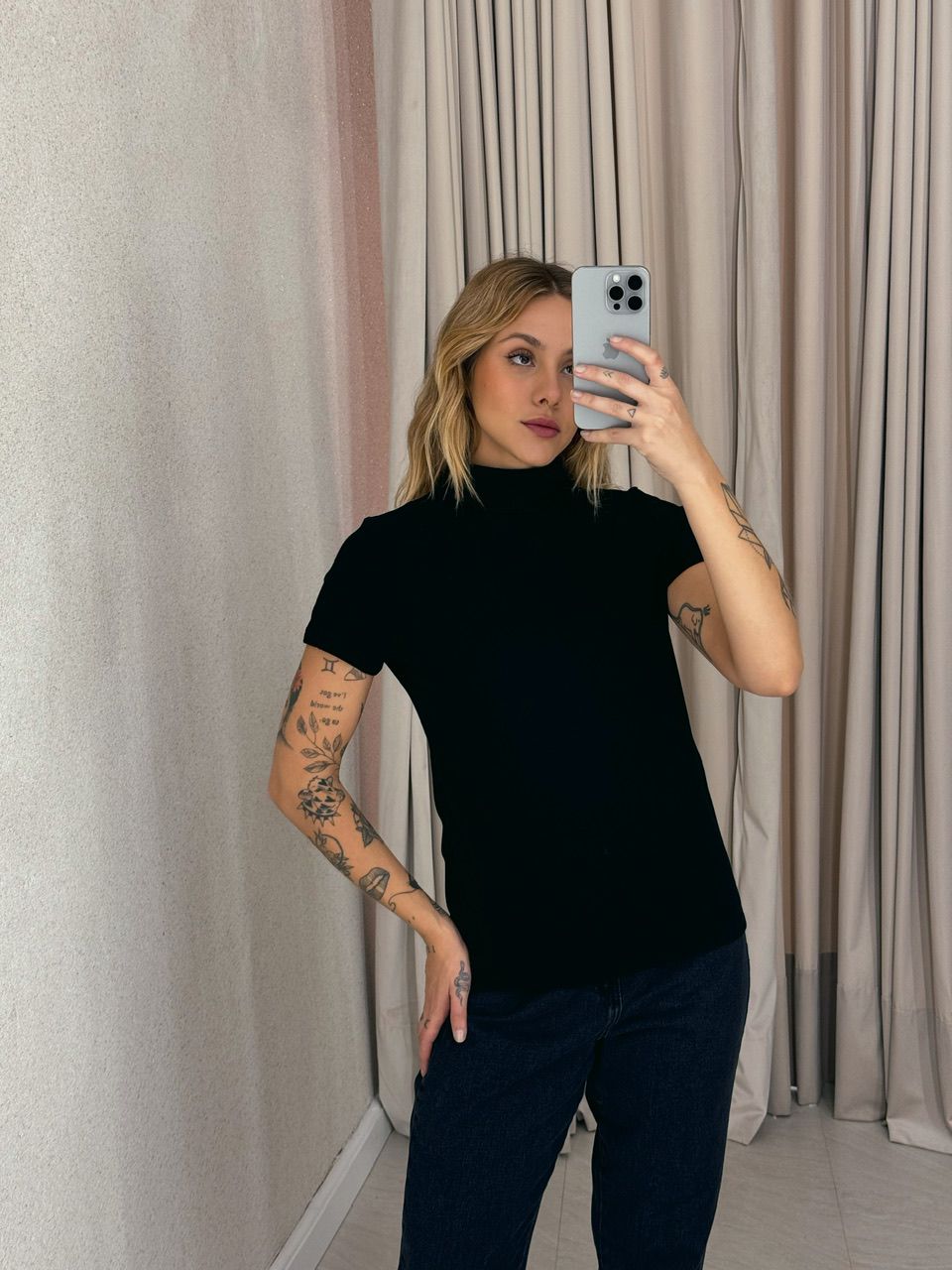 BLUSA JOSI CANELADA GOLA PRETA - 0053610033 - CAROLLA FERRARO