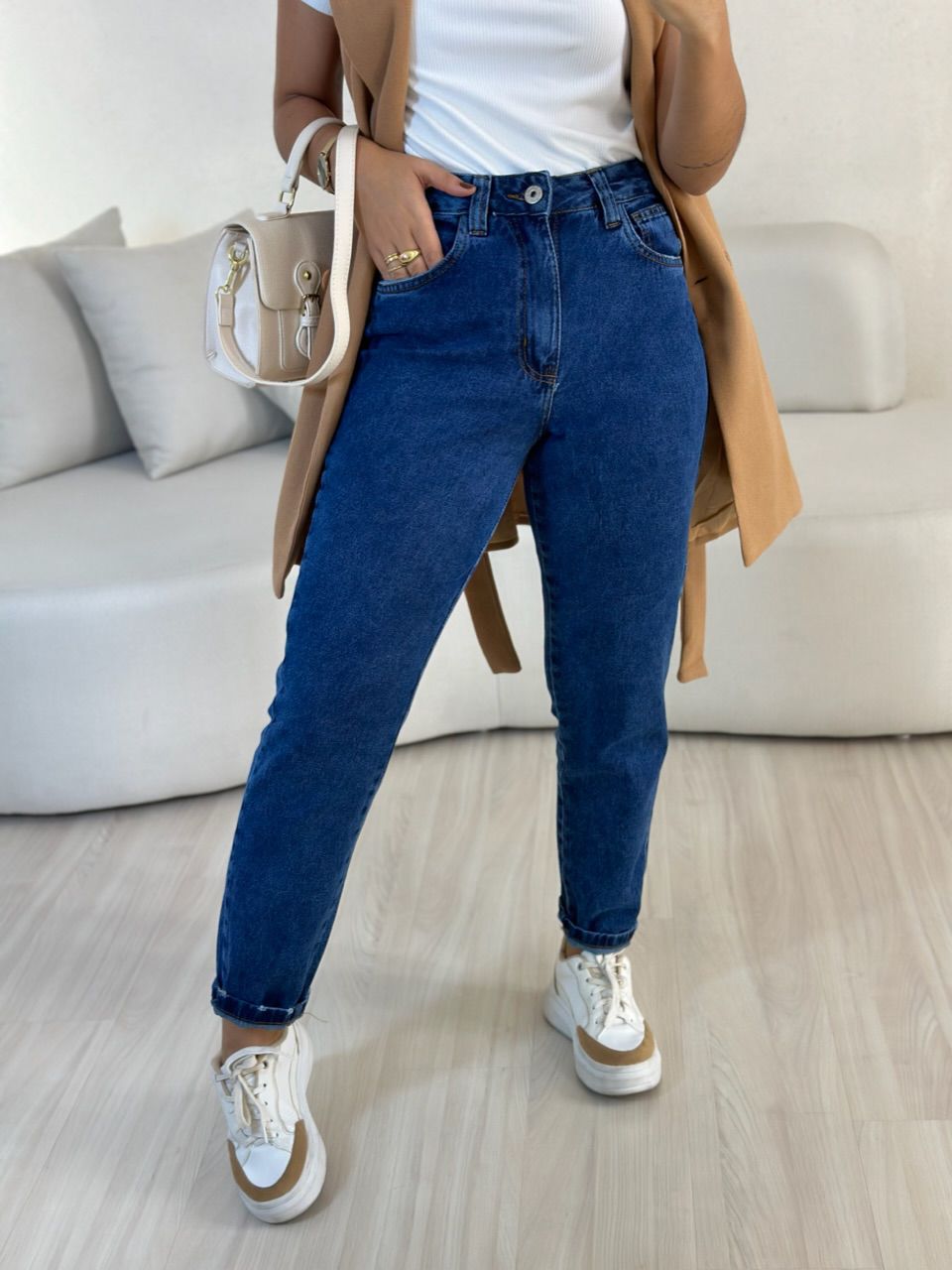 CALÇA MARINA JEANS MOM JEANS ESCURO - 0053600070 - CAROLLA FERRARO