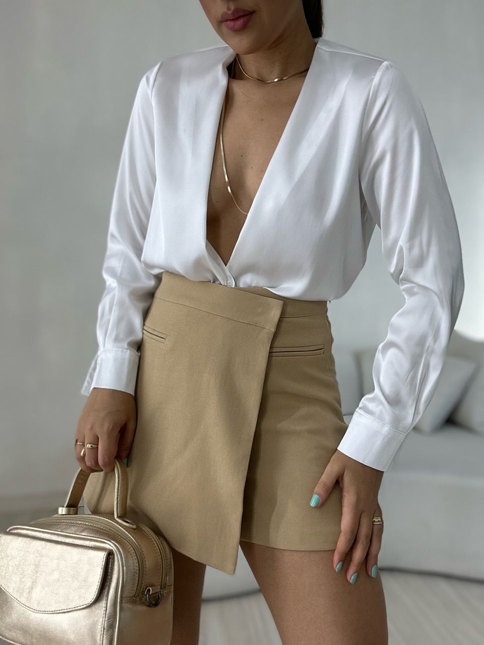 CAMISA ACETINADA BRANCA