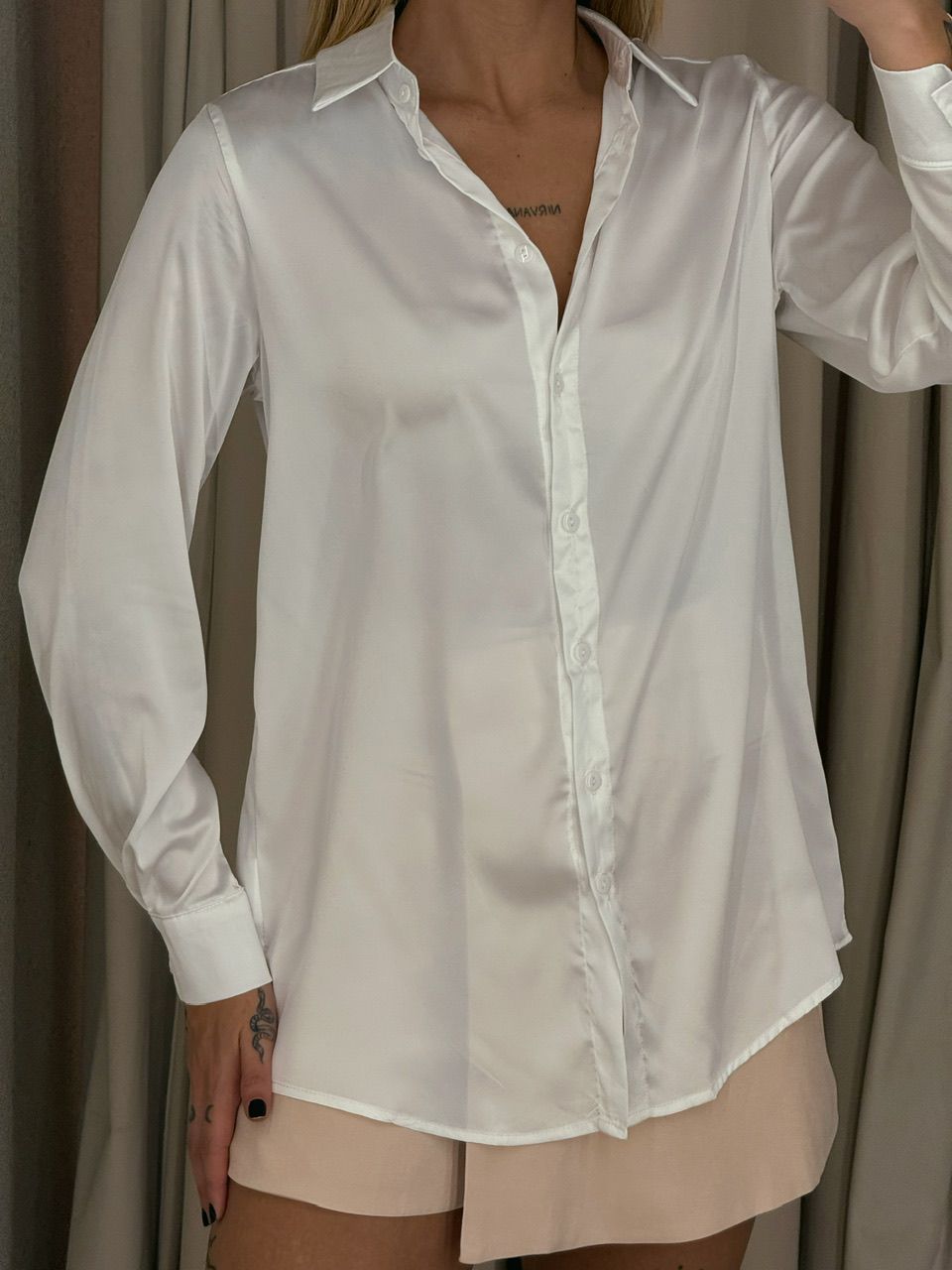 CAMISA ACETINADA BRANCA