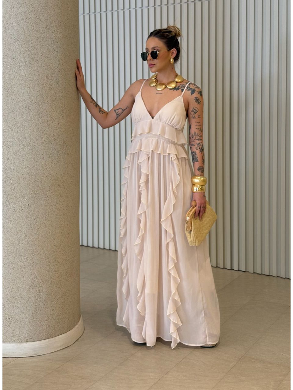 VESTIDO CORA BABADOS MARFIM - 0068370056 - CAROLLA FERRARO